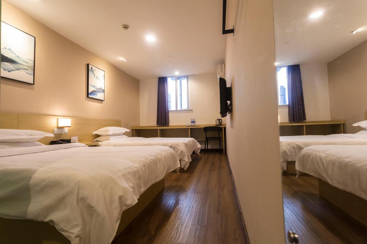 Weijing Express Hotel Changshu Экстерьер фото